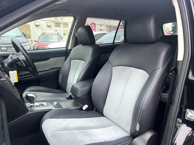 レガシィツーリングワゴン ２．５ＧＴアイサイトスポーツセレクション　純正ＨＤＤナビ　ＣＤ　ＤＶＤ　Ｂｌｕｅｔｏｏｔｈ　ＵＳＢ　ＭＳ　フルセグ　Ｂカメラ　前後ドラレコ　半革シート　アイサイト　パドルシフト　クルコン　横滑り防止　ＨＩＤ　フォグ　純正アルミ　名古屋仕入（29枚目）