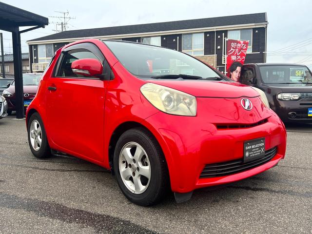 ｉＱ １００Ｇ　レザーパッケージ　ルーフラッピング　純正ＨＤＤナビ　ＣＤ　ＤＶＤ　ＡＵＸ　ＭＳ　ワンセグ　半革シート　横滑り防止　スマートキー＆プッシュスタート　ＨＩＤ　純正アルミ　名古屋仕入（8枚目）