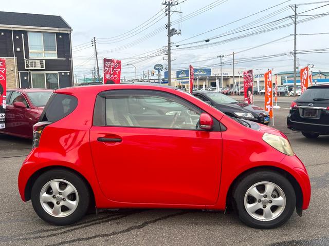 ｉＱ １００Ｇ　レザーパッケージ　ルーフラッピング　純正ＨＤＤナビ　ＣＤ　ＤＶＤ　ＡＵＸ　ＭＳ　ワンセグ　半革シート　横滑り防止　スマートキー＆プッシュスタート　ＨＩＤ　純正アルミ　名古屋仕入（10枚目）