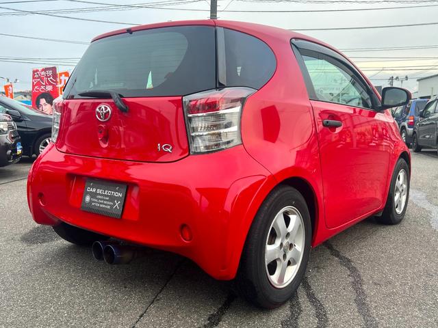 ｉＱ １００Ｇ　レザーパッケージ　ルーフラッピング　純正ＨＤＤナビ　ＣＤ　ＤＶＤ　ＡＵＸ　ＭＳ　ワンセグ　半革シート　横滑り防止　スマートキー＆プッシュスタート　ＨＩＤ　純正アルミ　名古屋仕入（13枚目）