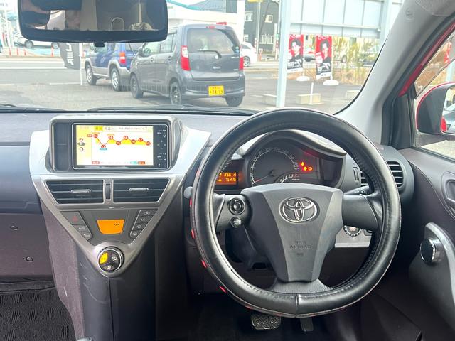ｉＱ １００Ｇ　レザーパッケージ　ルーフラッピング　純正ＨＤＤナビ　ＣＤ　ＤＶＤ　ＡＵＸ　ＭＳ　ワンセグ　半革シート　横滑り防止　スマートキー＆プッシュスタート　ＨＩＤ　純正アルミ　名古屋仕入（21枚目）