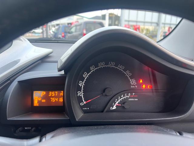 ｉＱ １００Ｇ　レザーパッケージ　ルーフラッピング　純正ＨＤＤナビ　ＣＤ　ＤＶＤ　ＡＵＸ　ＭＳ　ワンセグ　半革シート　横滑り防止　スマートキー＆プッシュスタート　ＨＩＤ　純正アルミ　名古屋仕入（27枚目）