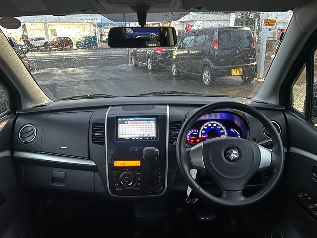 ワゴンRスティングレー X ワンオーナー 社外HDDナビ フルセグ 本革巻ステアリング スマートキー HID フォグ 純正アルミ 名古屋仕入(17枚目)