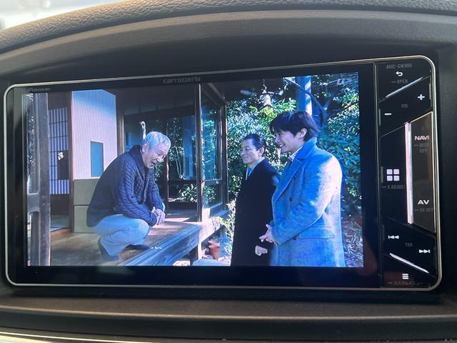 エルグランド 250ハイウェイスターアーバンクロム 社外メモリーナビ CD DVD Bluetooth フルセグ 後席モニター バックカメラ ETC 両側電動ドア 半革シート 横滑り防止 インテリキー HID フォグ 社外16インチアルミ(15枚目)