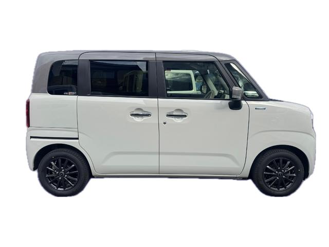 ワゴンＲスマイル ハイブリッドＸ　社外８インチナビ＆バックカメラ　オートライト　両側パワースライドドア　プッシュスタート　シートヒーター　オートエアコン　スズキセーフティーサポート　４ＷＤ　スタッドレスタイヤ付き　フォグランプ（9枚目）