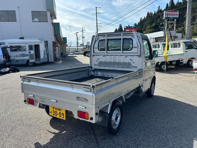 キャリイトラック KC オートマ4WD エアコン パワステ 防衛処理済  タイミングチェーン AT車 切替4WD(5枚目)