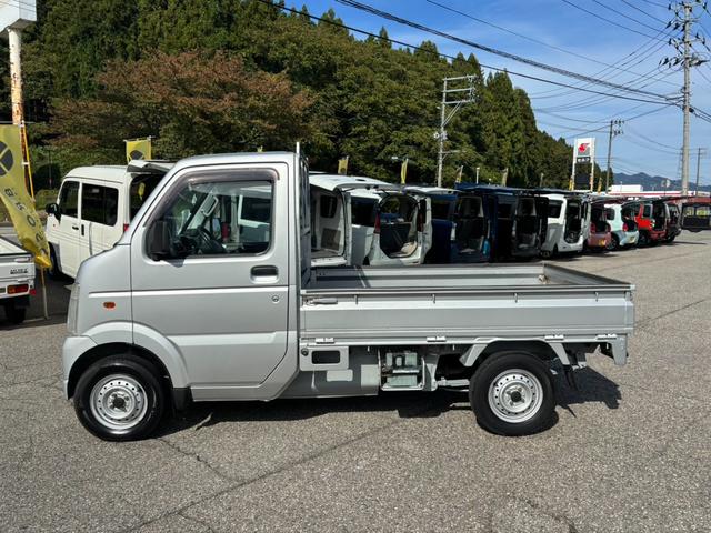 キャリイトラック KC オートマ4WD エアコン パワステ 防衛処理済  タイミングチェーン AT車 切替4WD(8枚目)