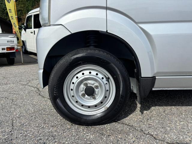 キャリイトラック KC オートマ4WD エアコン パワステ 防衛処理済  タイミングチェーン AT車 切替4WD(12枚目)