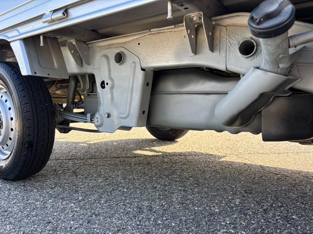 キャリイトラック KC オートマ4WD エアコン パワステ 防衛処理済  タイミングチェーン AT車 切替4WD(15枚目)