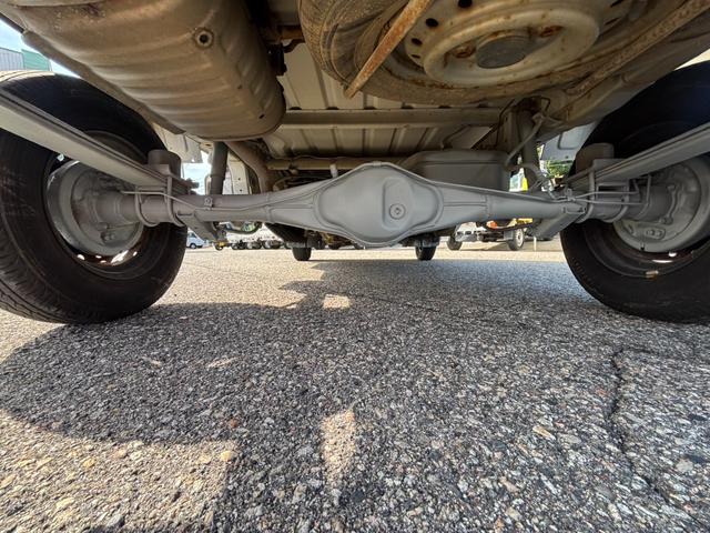 キャリイトラック KC オートマ4WD エアコン パワステ 防衛処理済  タイミングチェーン AT車 切替4WD(17枚目)