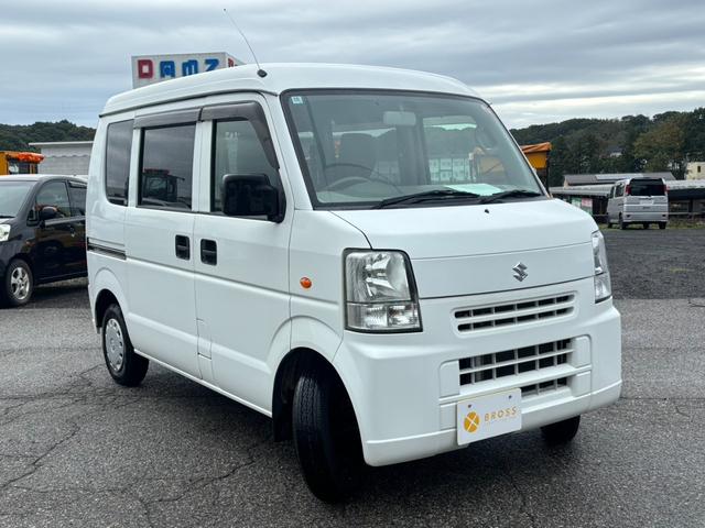 エブリイ ジョイン 4WD オートマ車 タイヤ新品 エアコン パワステ パワーウインドウ ABS キーレス ファブリックシート リア分割式シート リアヒーター プライバシーガラス リアワイパー 1年間走行距離無制限保証付(3枚目)