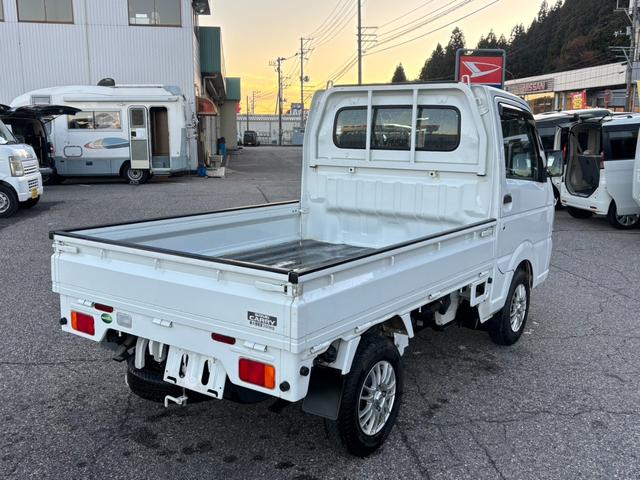 キャリイトラック KCエアコン・パワステ 4WD マニュアル 走行19900km ABS Wエアバッグ 記録簿(5枚目)