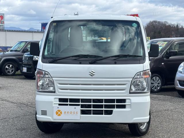 キャリイトラック ＫＣエアコン・パワステ　４ＷＤ　ワンオーナー　走行３０３００ｋｍ　社外ＣＤ　ＵＳＢ　ＡＵＸ　過去記録簿　Ｗエアバッグ　切替４ＷＤ　荷台マット　アオリガード　マッドガード　スペアキー　１年間走行距離無制限保証付（2枚目）