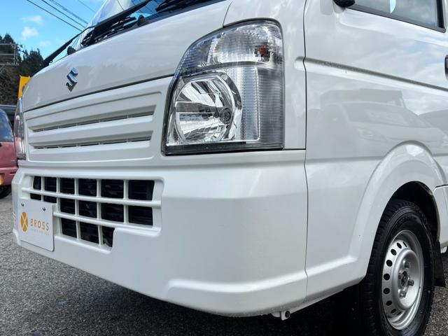 キャリイトラック ＫＣエアコン・パワステ　４ＷＤ　ワンオーナー　走行３０３００ｋｍ　社外ＣＤ　ＵＳＢ　ＡＵＸ　過去記録簿　Ｗエアバッグ　切替４ＷＤ　荷台マット　アオリガード　マッドガード　スペアキー　１年間走行距離無制限保証付（10枚目）