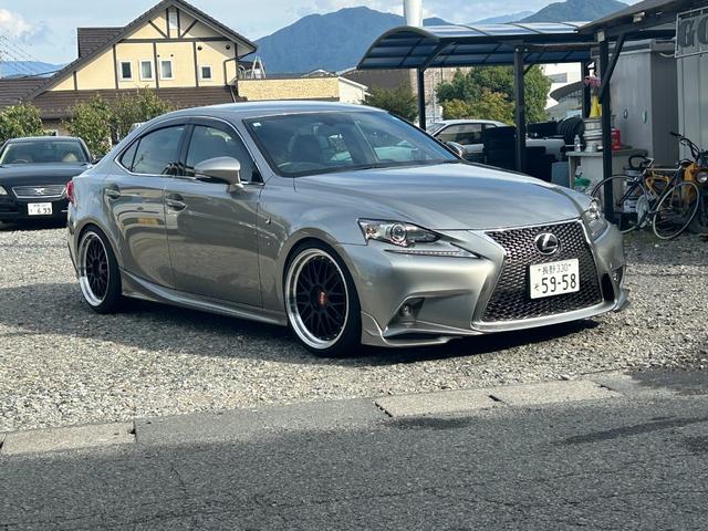 ＩＳ ＩＳ２５０　Ｆスポーツ　ミラーリング　ＢＢＳ　ＬＭ１９インチ　社外マフラー　車高調　ローダウン（2枚目）