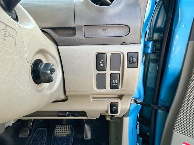 タント Ｘ　エアバック　スマ－トキ－　ＰＳ　ＰＷ　Ｗエアバッグ　左側パワースライドドア　ＥＴＣ　キーレス　エアコン　衝突安全ボディ　盗難防止システム　ＡＢＳ　ベンチシート　寒冷地仕様　アイドリングＳＴＯＰ　４ＷＤ（23枚目）