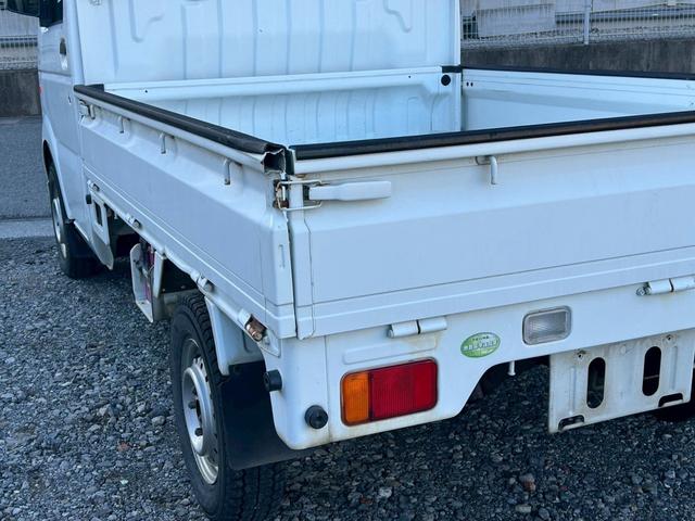 キャリイトラック ＫＣエアコン・パワステ　４ＷＤ　エアコン　パワーステアリング　５速マニュアル車　車検整備付き　レベライザー　ＦＭ／ＡＭラジオチューナー　切り替え式（11枚目）