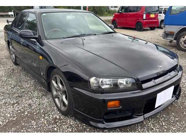 スカイライン ２５ＧＴ　エアコン　パワステリング　パワ－ウインドア　エアバッグ　サンルーフ　ＡＴ車　キ－レス（8枚目）