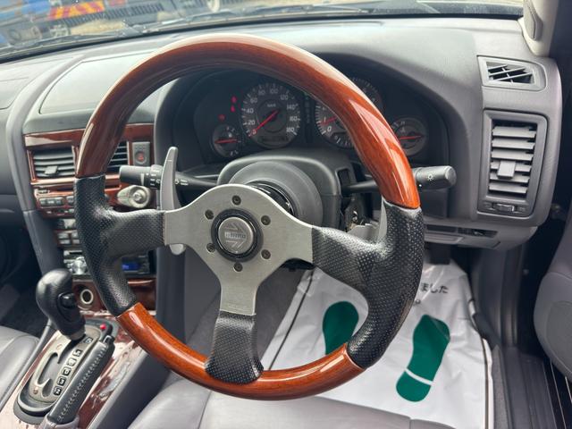 スカイライン ２５ＧＴ　エアコン　パワステリング　パワ－ウインドア　エアバッグ　サンルーフ　ＡＴ車　キ－レス（16枚目）