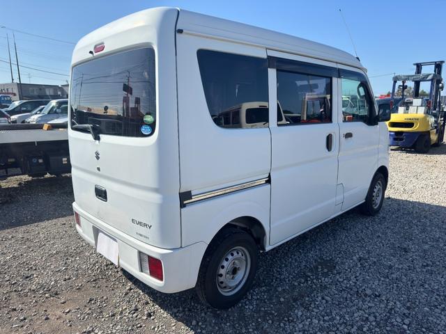 エブリイ 　２ＷＤ　パワステリング　エアコン　運転席エアバック　助手席エアバック（8枚目）