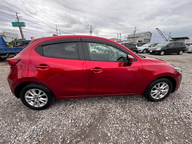 ＭＡＺＤＡ２ １５Ｓ　スマートエディション　ナビ　ＴＶ　バックカメラ　サイドカメラ　フロントカメラ　ＥＴＣ　アイドリングストップ　スマートーキ　プシュッスタート　衝突被害軽減システム　盗難防止システム　Ｂｌｕｅｔｏｏｔｈ接続（13枚目）
