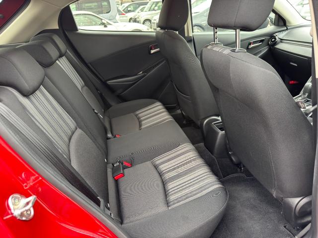 ＭＡＺＤＡ２ １５Ｓ　スマートエディション　ナビ　ＴＶ　バックカメラ　サイドカメラ　フロントカメラ　ＥＴＣ　アイドリングストップ　スマートーキ　プシュッスタート　衝突被害軽減システム　盗難防止システム　Ｂｌｕｅｔｏｏｔｈ接続（39枚目）