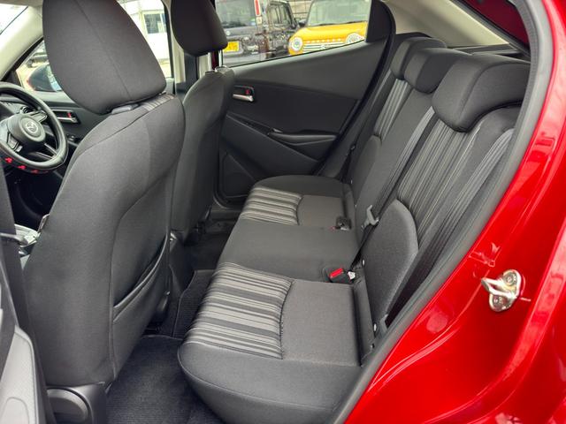 ＭＡＺＤＡ２ １５Ｓ　スマートエディション　ナビ　ＴＶ　バックカメラ　サイドカメラ　フロントカメラ　ＥＴＣ　アイドリングストップ　スマートーキ　プシュッスタート　衝突被害軽減システム　盗難防止システム　Ｂｌｕｅｔｏｏｔｈ接続（40枚目）