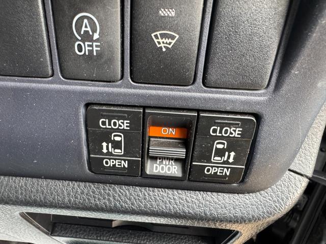 ヴォクシー X ナビ TV バックカメラ 後席モニター付き 両側パワースライドドア ドライブレコーダー スマートーキ プシュッスタート 3列シ-ト 8人乗り アイドリングストップ パワーウィンドウ(19枚目)