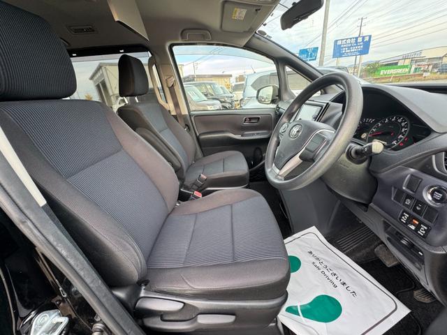 ヴォクシー X ナビ TV バックカメラ 後席モニター付き 両側パワースライドドア ドライブレコーダー スマートーキ プシュッスタート 3列シ-ト 8人乗り アイドリングストップ パワーウィンドウ(34枚目)