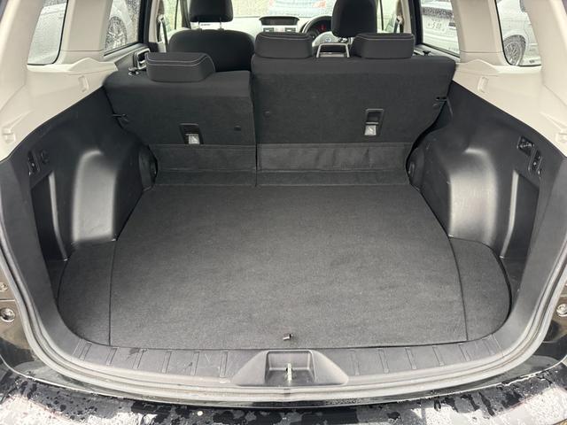 フォレスター ２．０ｉ－Ｌ　アイサイト　エアコン　パワーステアリング　パワーウィンドウ　運転席エアバッグ　助手席エアバッグ　盗難防止システム　衝突安全ボディ　衝突被害軽減システム（13枚目）