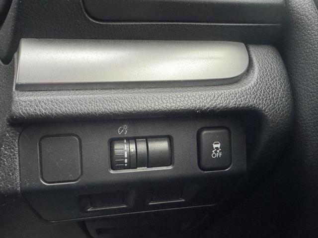 フォレスター ２．０ｉ－Ｌ　アイサイト　エアコン　パワーステアリング　パワーウィンドウ　運転席エアバッグ　助手席エアバッグ　盗難防止システム　衝突安全ボディ　衝突被害軽減システム（36枚目）