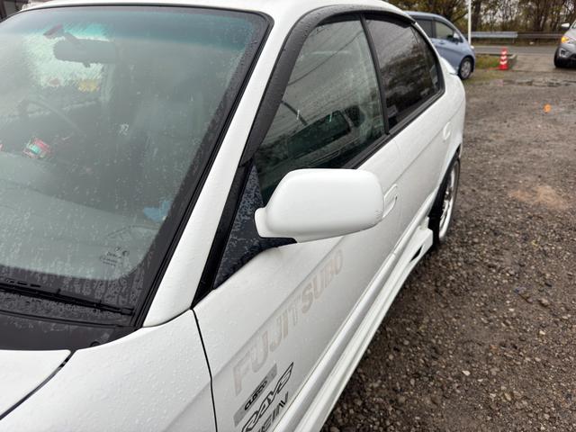 レガシィＢ４ ＲＳＫ　エアコン　パワーステアリング　パワーウィンドウ　運転席エアバッグ　ＡＢＳ　助手席エアバッグ　ＨＩＤ（17枚目）