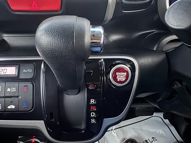 N-BOXカスタム G・ターボパッケージ エアコン パワーステアリング パワーウィンドウ盗難防止システム 電動格納ミラー オートライト(20枚目)