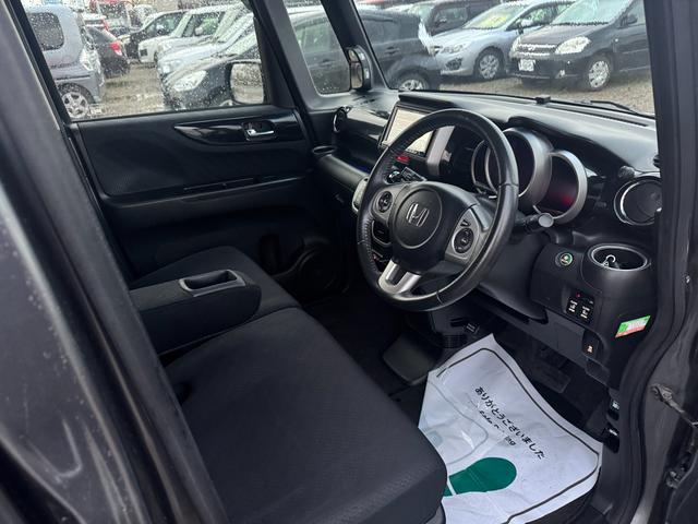 N-BOXカスタム G・ターボパッケージ エアコン パワーステアリング パワーウィンドウ盗難防止システム 電動格納ミラー オートライト(31枚目)