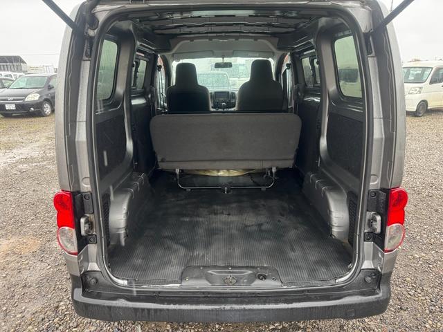 ＮＶ２００バネットバン ＤＸ　エアコン　パワステ　パワーウインドウ　エアバック　ナビ（12枚目）