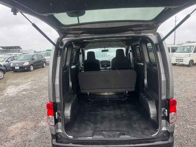 ＮＶ２００バネットバン ＤＸ　エアコン　パワステ　パワーウインドウ　エアバック　ナビ（13枚目）
