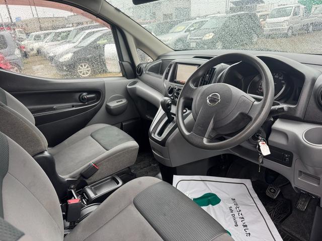 ＮＶ２００バネットバン ＤＸ　エアコン　パワステ　パワーウインドウ　エアバック　ナビ（16枚目）