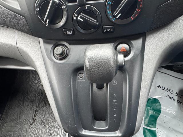 ＮＶ２００バネットバン ＤＸ　エアコン　パワステ　パワーウインドウ　エアバック　ナビ（21枚目）