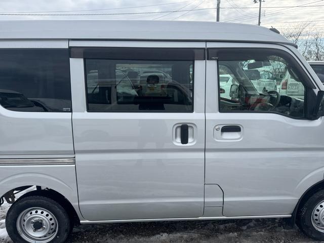 NV100クリッパーバン DX エマージェンシーブレーキパッケージ エマージェンシーブレーキパッケージ エアコン バックカメラ エアバッグ ナビ TV 4WD(10枚目)