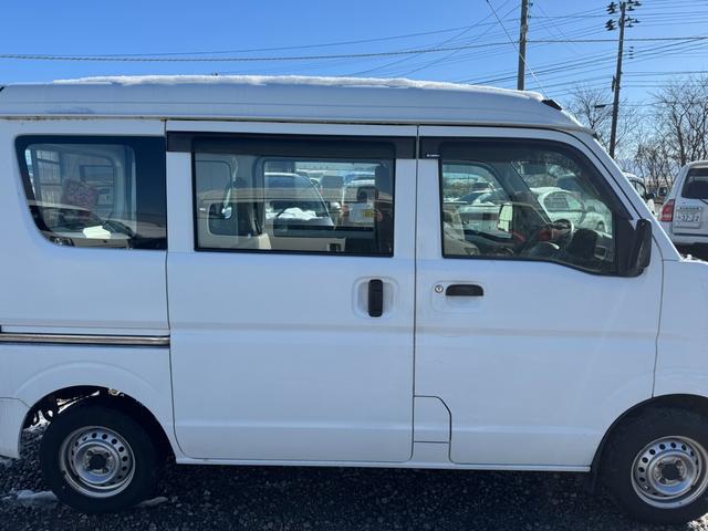 エブリイ PA エアコン エアバック MTモード付 4WD(10枚目)