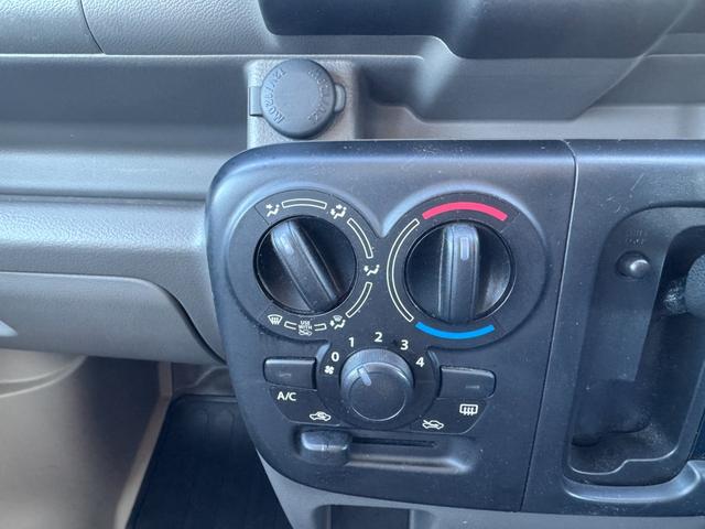 エブリイ PA エアコン エアバック MTモード付 4WD(23枚目)