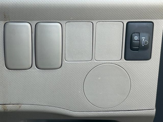 ムーヴ Ｌ　地デジ　ナビ　４ＷＤ（29枚目）