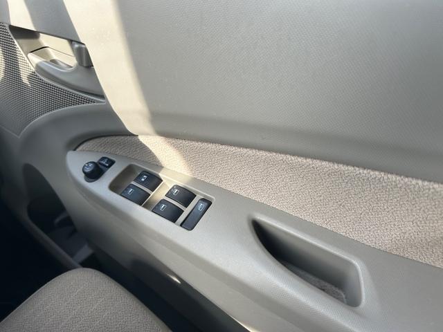 ムーヴ Ｌ　地デジ　ナビ　４ＷＤ（30枚目）