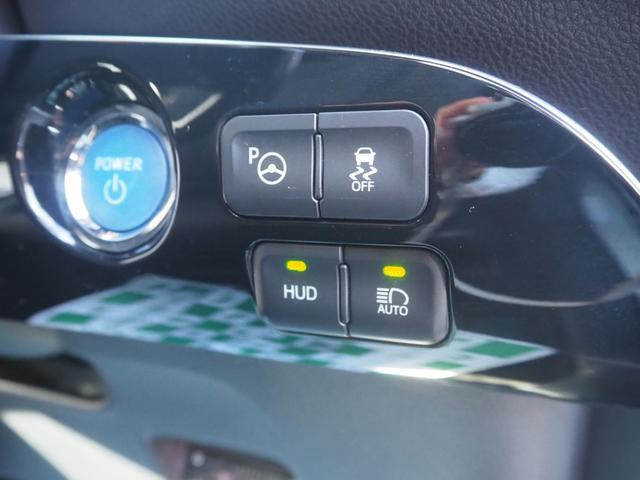 プリウス Ａ　４ＷＤ　９インチ純正ナビ　バックカメラ　前後ドラレコ　ヘッドアップディスプレイ　インテリジェントクリアランスソナー　バックカメラ　ＬＥＤヘッドライト　ＬＥＤフォグライト　ブラインドスポットモニター（16枚目）