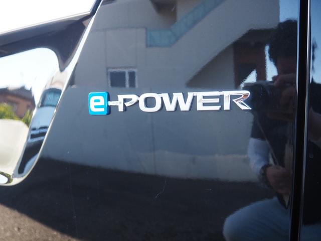 セレナ ｅ－パワー　ハイウェイスターＶ　７人乗り　両側パワースライドドア　アラウンドビューモニター　クリアランスソナー　９インチ純正ナビ　地デジ　ＢＴ　前後ドライブレコーダー　パーキングアシスト　ウォークスルー　後席サンシェード（47枚目）