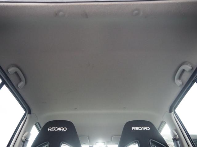 アルトワークス ベースグレード　５ＭＴ　ターボ　純正オーディオ　レカロシート　プッシュスタート　ＨＩＤヘッドライト　ＫＹＢショック　革巻きステアリング　オートエアコン　フロントフォグランプ　ミラーヒーター　純正１５インチＡＷ（56枚目）