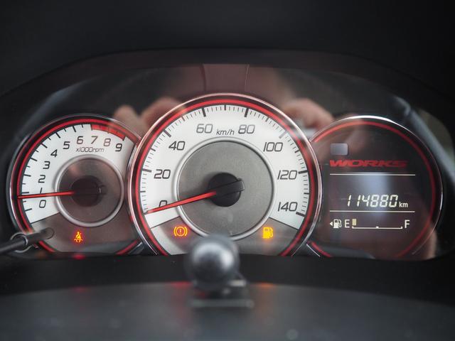 アルトワークス ベースグレード　５ＭＴ　ターボ　純正オーディオ　レカロシート　プッシュスタート　ＨＩＤヘッドライト　ＫＹＢショック　革巻きステアリング　オートエアコン　フロントフォグランプ　ミラーヒーター　純正１５インチＡＷ（63枚目）