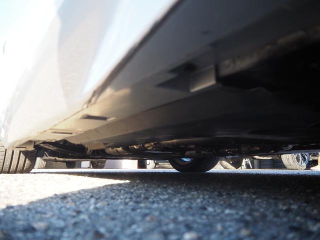 フェアレディZ ベースグレード 純正18インチAW 社外オーディオ 革巻きステアリング オートライト HIDヘッドライト パドルシフト 電格ミラー 禁煙車 記録簿付き プッシュスタート シートリフター テレスコ フロアマット(46枚目)