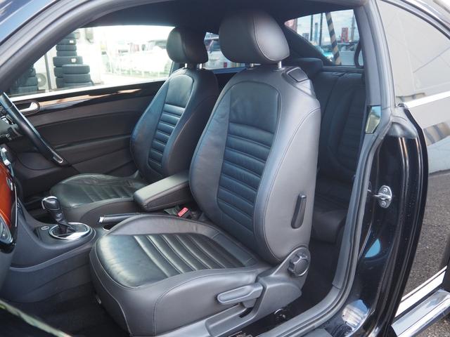 ザ・ビートル デザインレザーパッケージ　ターボ　ブラックレザーシート　純正１７インチアルミホイール　純正オーディオ　シートヒーター　パドルシフト　ステアスイッチ　ＨＩＤヘッドライト　クルーズコントロール　ビルトインＥＴＣ　レインセンサー（13枚目）