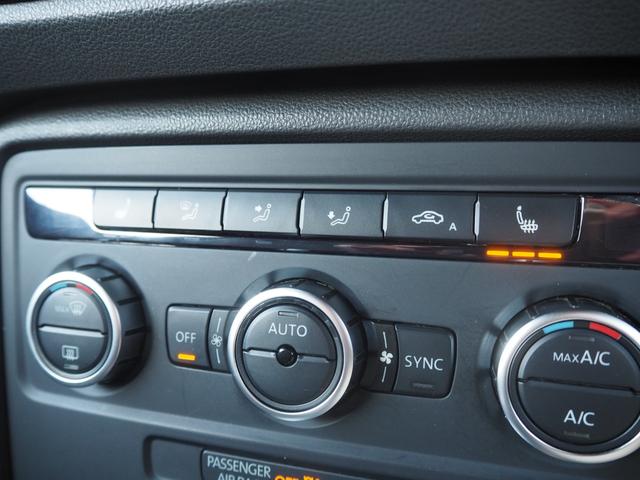 ザ・ビートル デザインレザーパッケージ　ターボ　ブラックレザーシート　純正１７インチアルミホイール　純正オーディオ　シートヒーター　パドルシフト　ステアスイッチ　ＨＩＤヘッドライト　クルーズコントロール　ビルトインＥＴＣ　レインセンサー（17枚目）